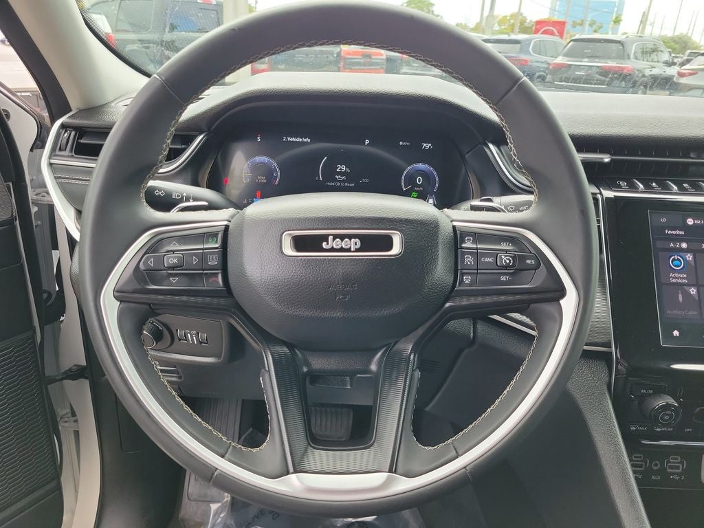 2023 Jeep Grand Cherokee L Laredo