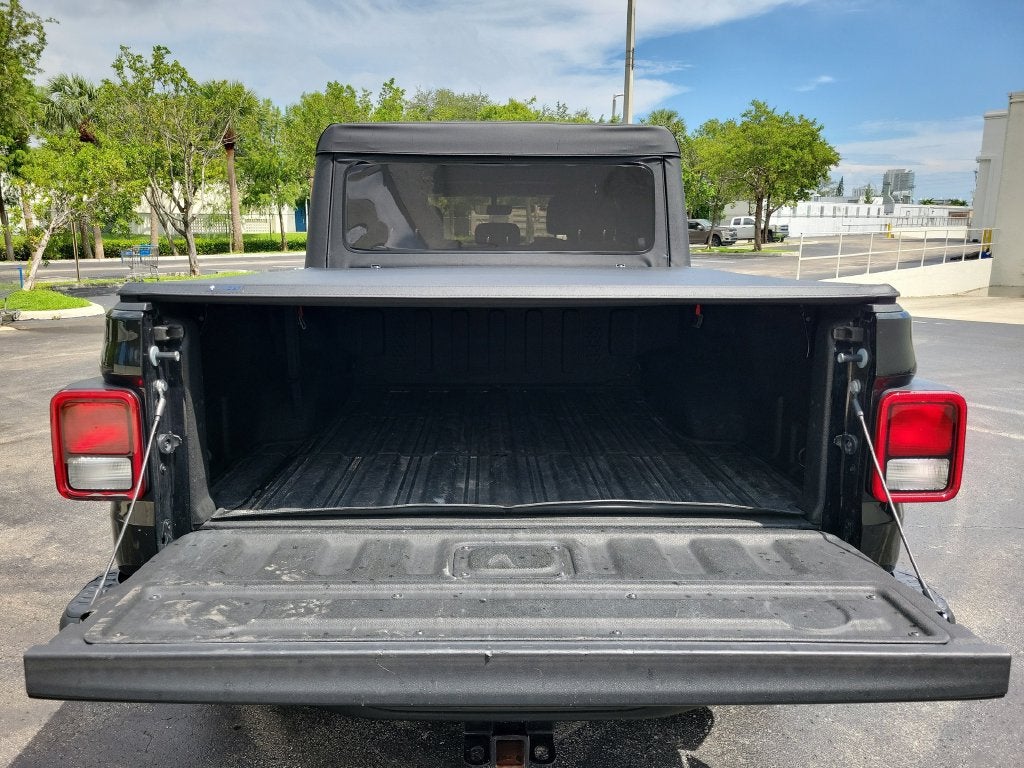 2023 Jeep Gladiator Rubicon 6 SPEED MANUAL