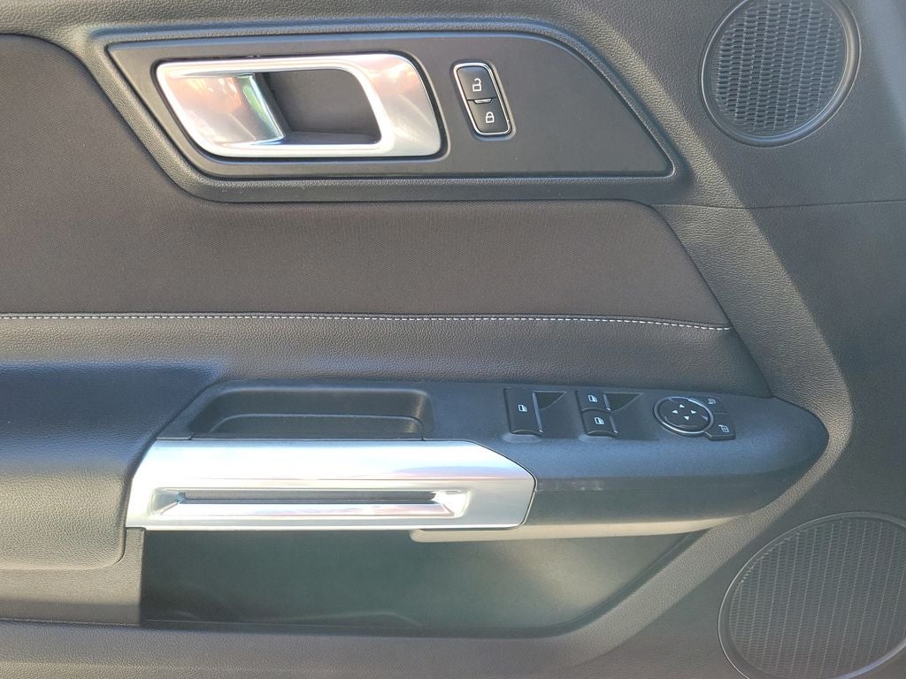 2021 Ford Mustang EcoBoost