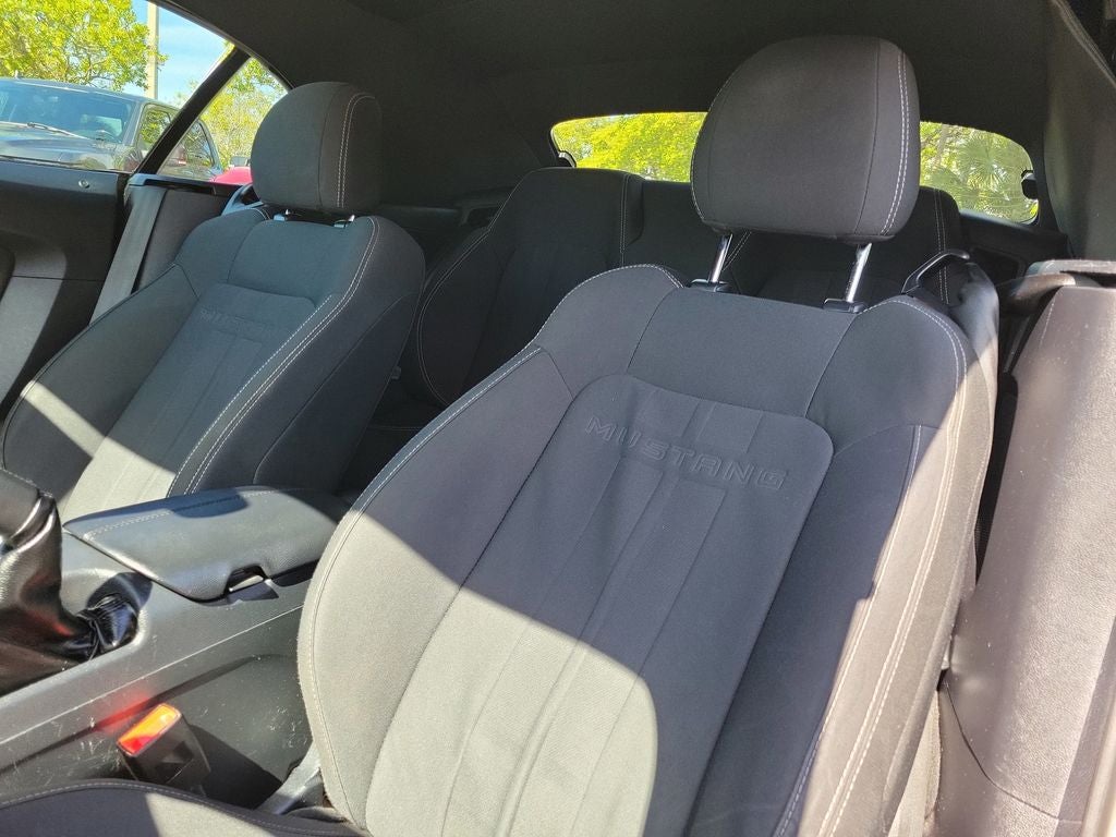 2021 Ford Mustang EcoBoost