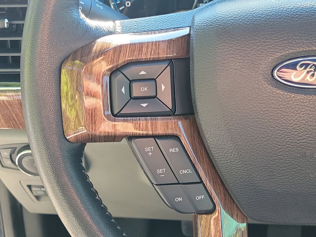 2019 Ford F-150 Lariat 4X4 W/PANO ROOF