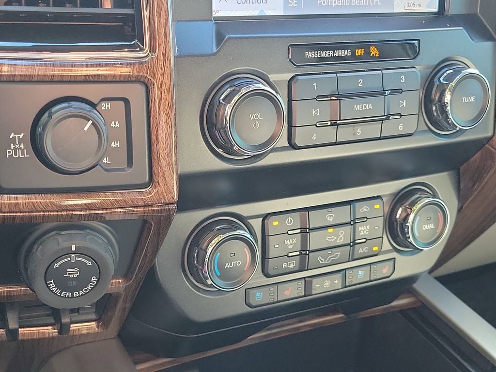 2019 Ford F-150 Lariat 4X4 W/PANO ROOF