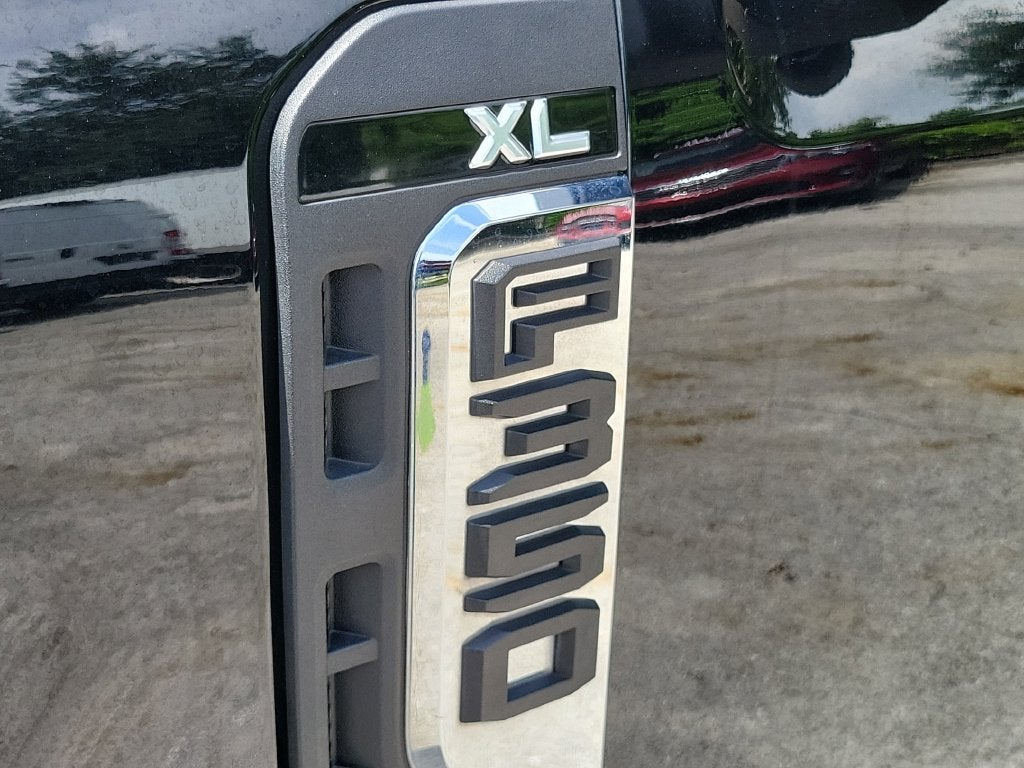 2023 Ford F-350SD XL