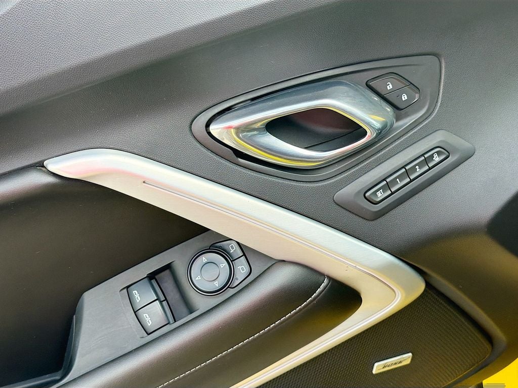 2016 Chevrolet Camaro SS 2SS 6 SPEED MANUAL