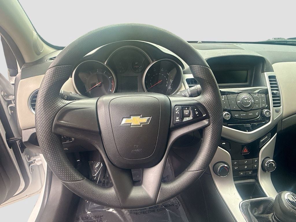 2015 Chevrolet Cruze LS 6 SPEED MANUAL