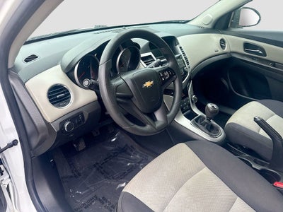 2015 Chevrolet Cruze LS 6 SPEED MANUAL