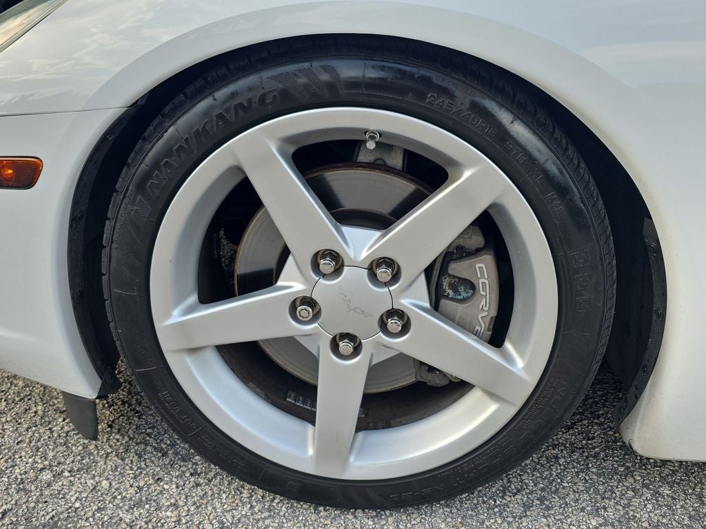2005 Chevrolet Corvette Base
