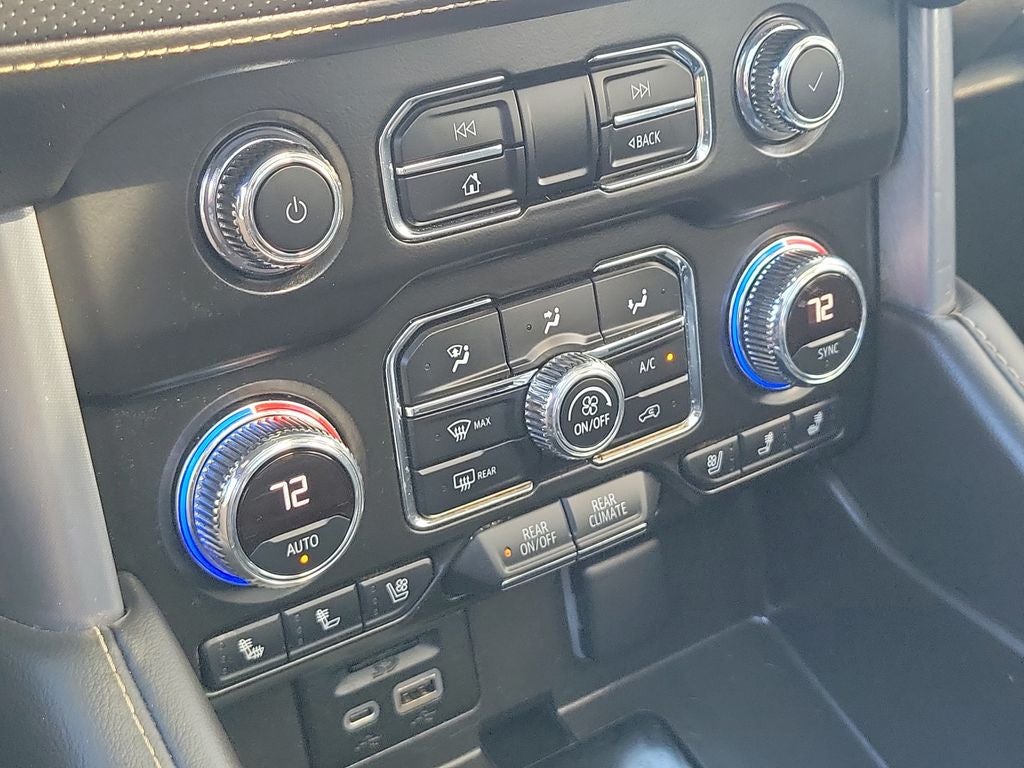 2021 GMC Yukon SLT