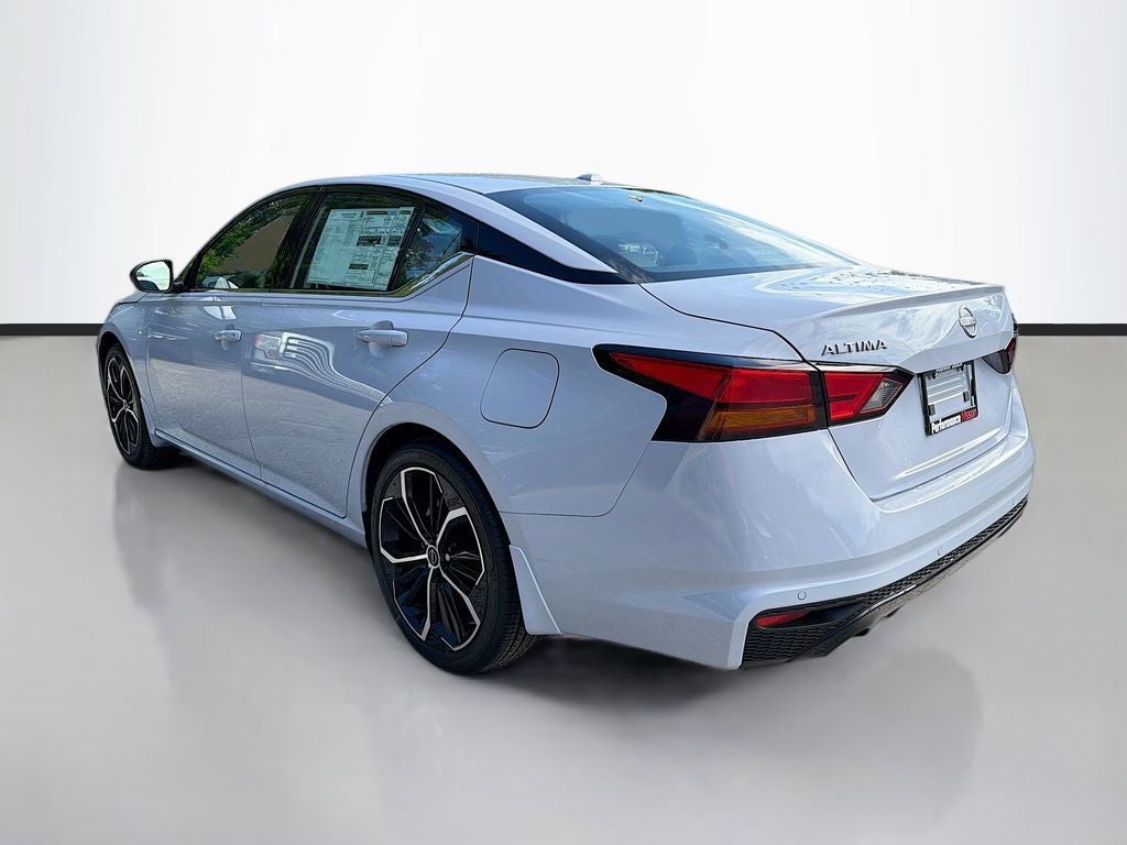 2025 Nissan Altima 2.5 SR