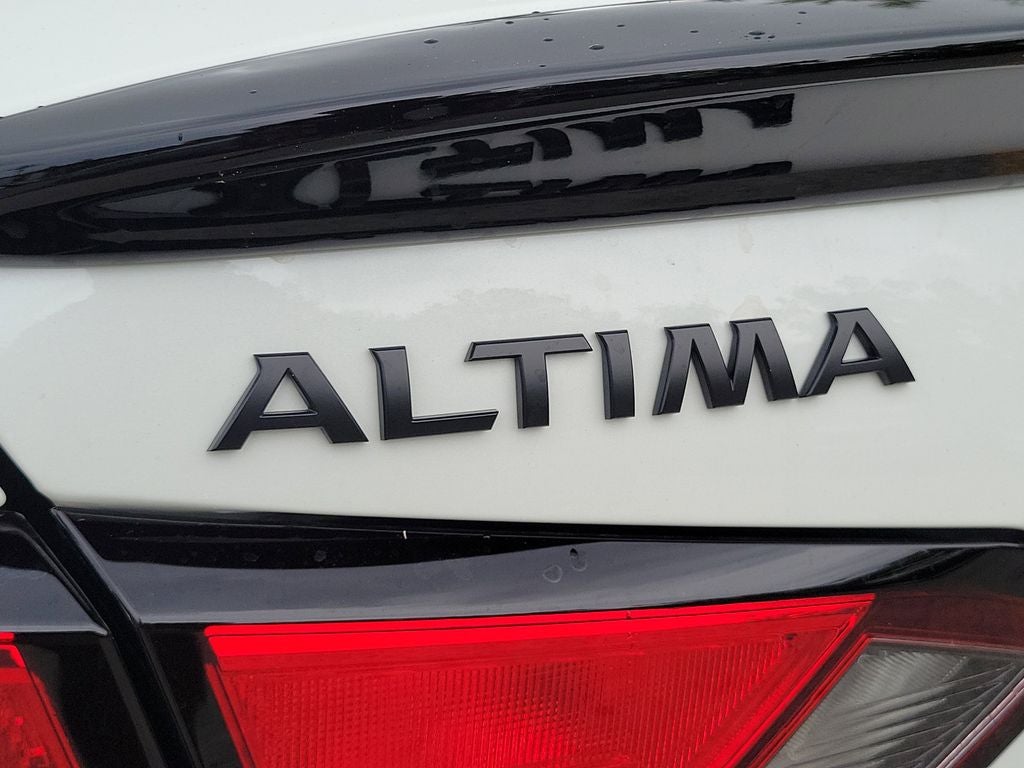 2026 Nissan Altima 2.5 SR Midnight