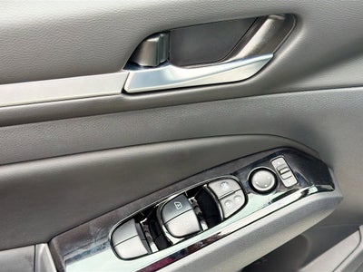 2025 Nissan Altima 2.5 SR