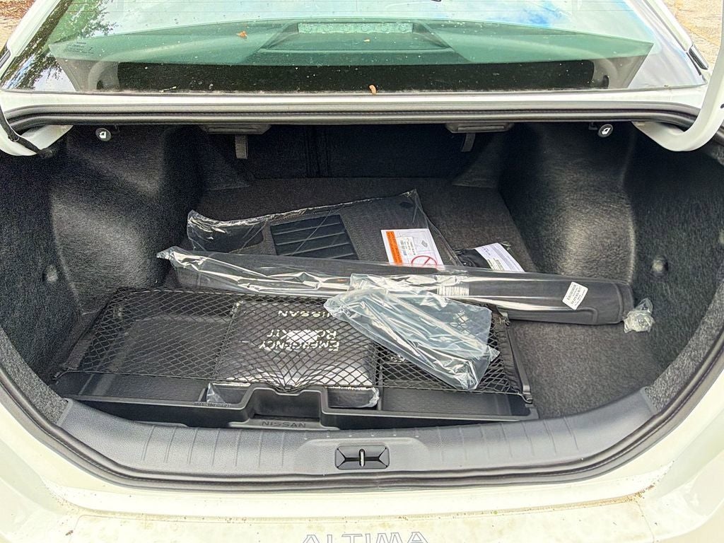 2025 Nissan Altima 2.5 SR