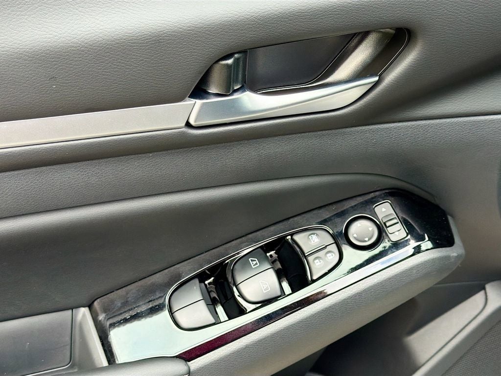 2025 Nissan Altima 2.5 SL