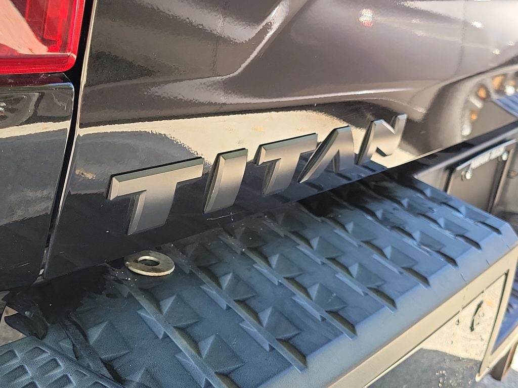 2018 Nissan Titan SV