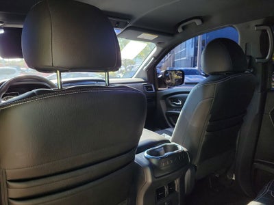 2018 Nissan Titan SV