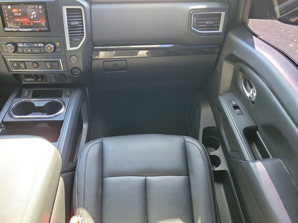 2018 Nissan Titan SV