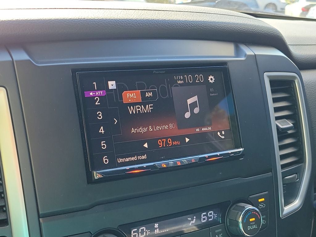 2018 Nissan Titan SV