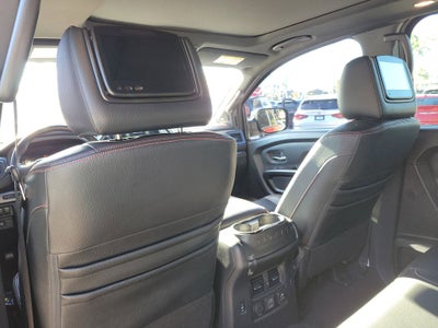 2020 Nissan Titan PRO-4X w/Panoramic Moonroof