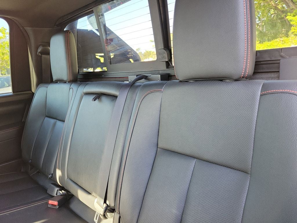 2020 Nissan Titan PRO-4X w/Panoramic Moonroof