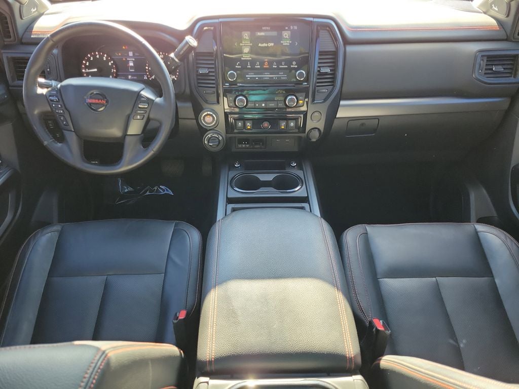 2020 Nissan Titan PRO-4X w/Panoramic Moonroof