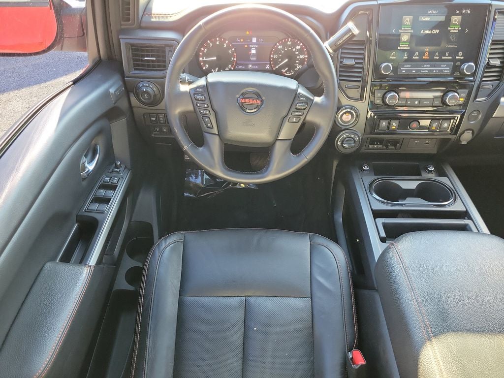 2020 Nissan Titan PRO-4X w/Panoramic Moonroof