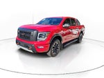 2020 Nissan Titan PRO-4X w/Panoramic Moonroof