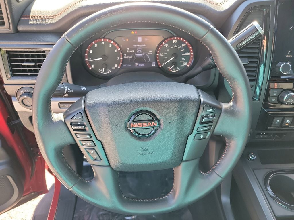 2020 Nissan Titan PRO-4X w/Panoramic Moonroof