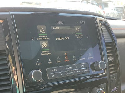 2020 Nissan Titan PRO-4X w/Panoramic Moonroof