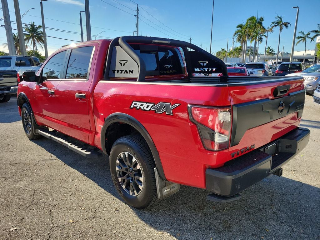 2020 Nissan Titan PRO-4X w/Panoramic Moonroof