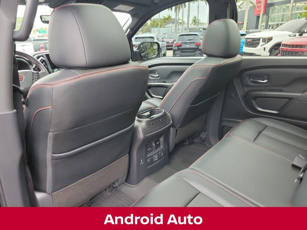 2024 Nissan Titan PRO-4X W/PANO ROOF