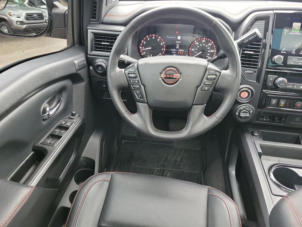 2024 Nissan Titan PRO-4X W/PANO ROOF