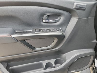 2024 Nissan Titan PRO-4X W/PANO ROOF