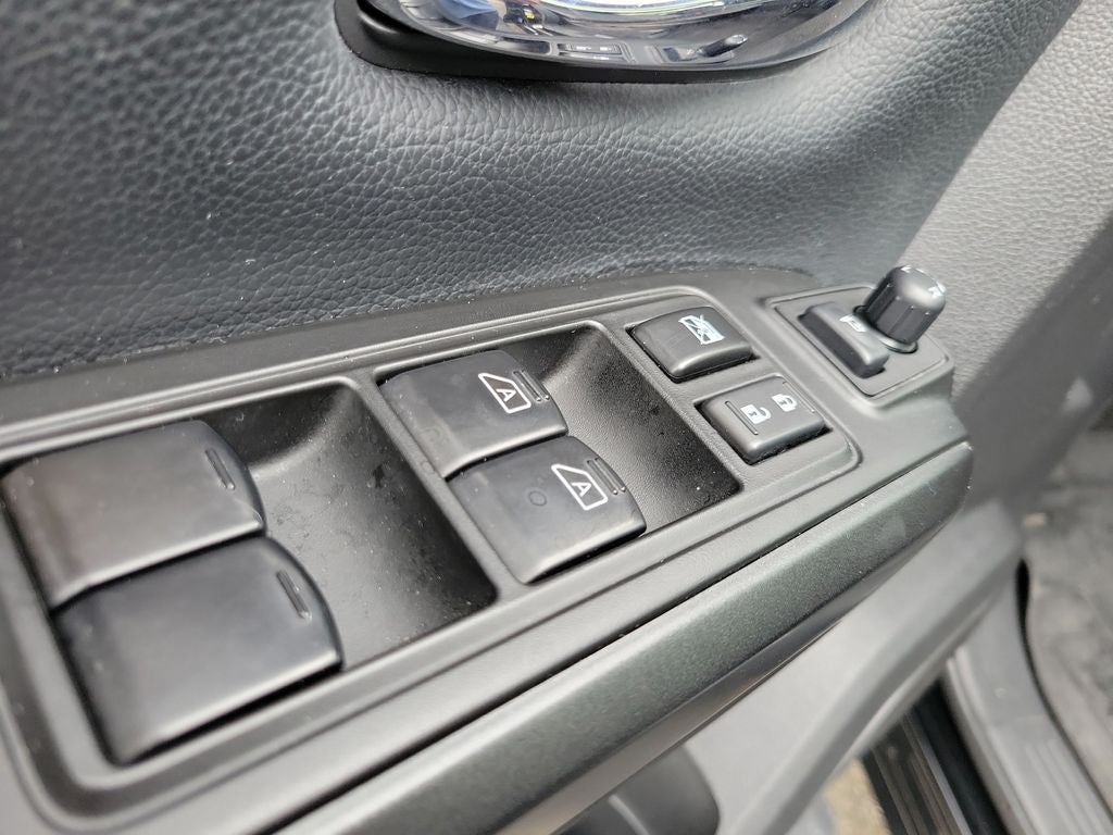 2024 Nissan Titan PRO-4X W/PANO ROOF