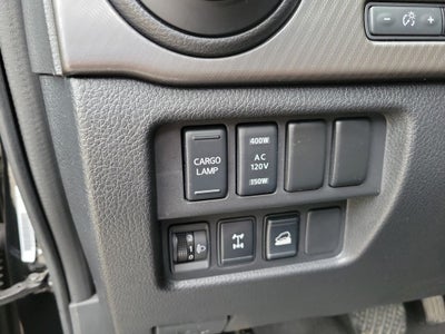 2024 Nissan Titan PRO-4X W/PANO ROOF