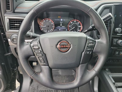 2024 Nissan Titan PRO-4X W/PANO ROOF