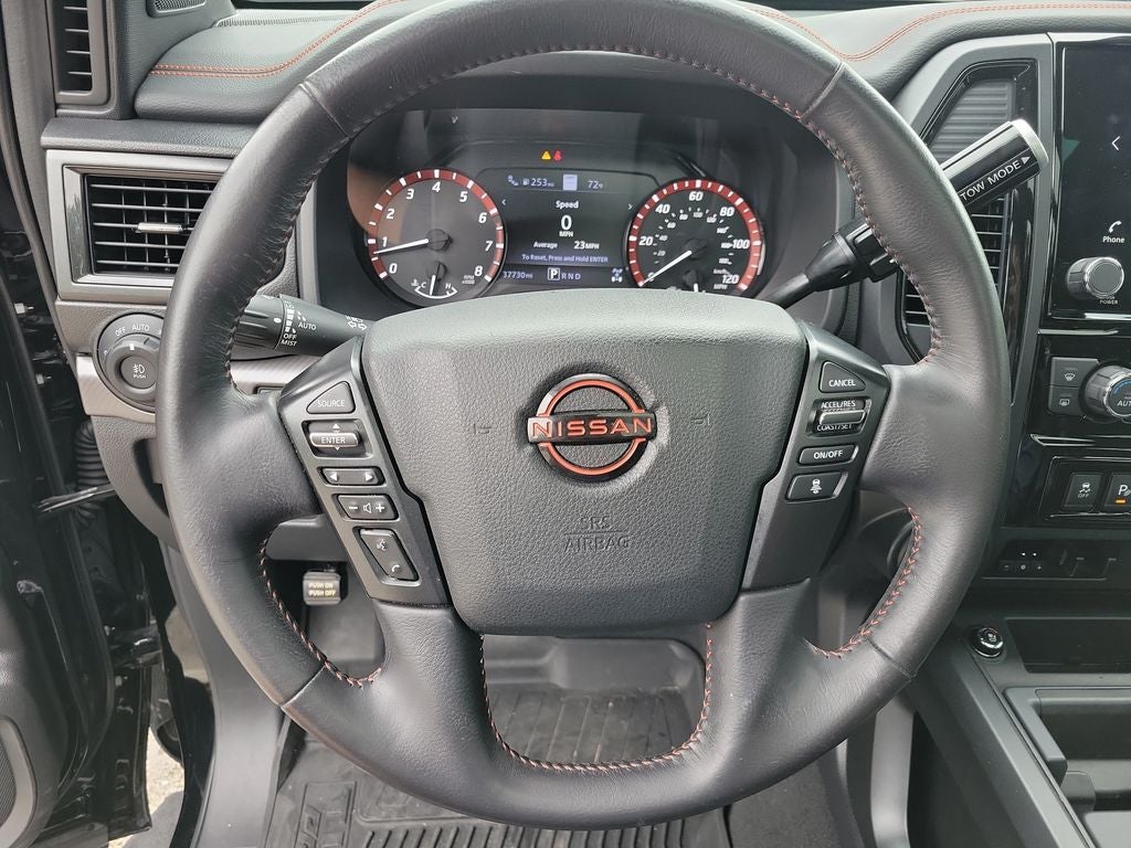 2024 Nissan Titan PRO-4X W/PANO ROOF