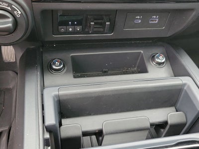 2024 Nissan Titan PRO-4X W/PANO ROOF