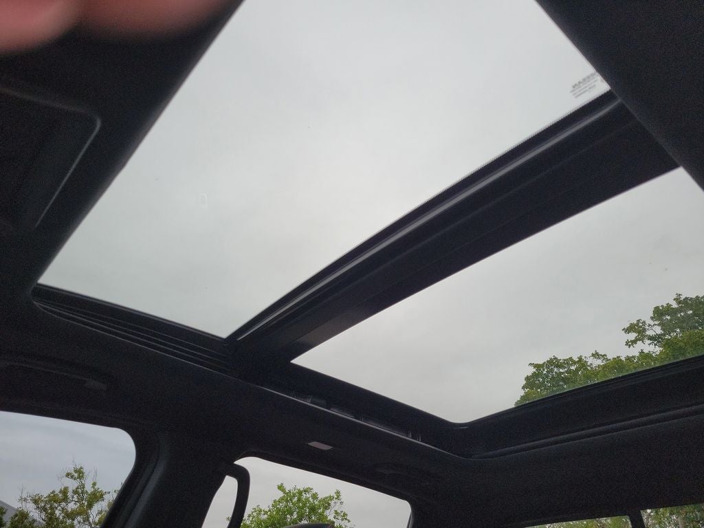 2024 Nissan Titan PRO-4X W/PANO ROOF