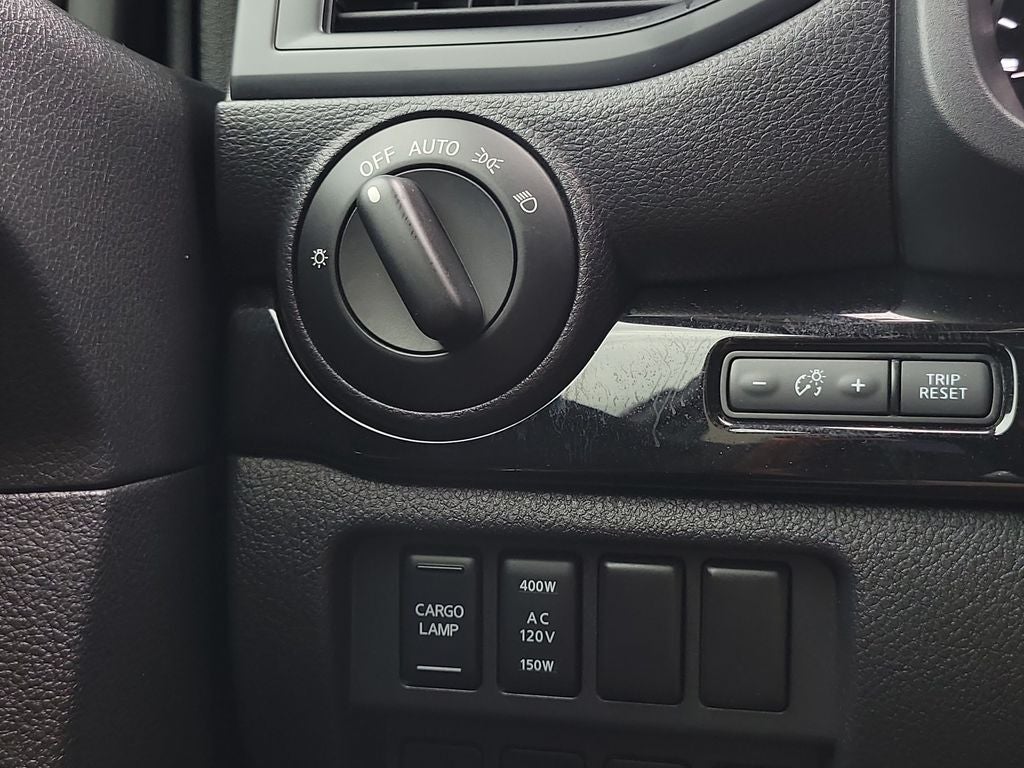 2023 Nissan Titan XD SV w/Convenience Pkg