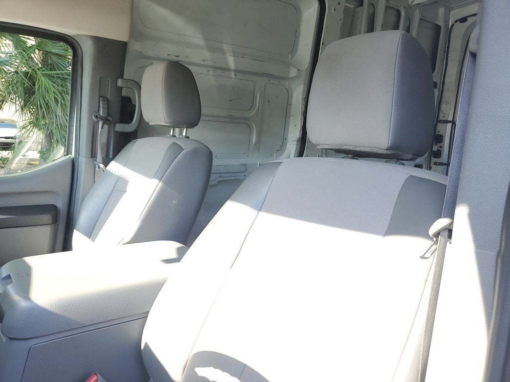 2021 Nissan NV2500 HD SV V8 High Roof