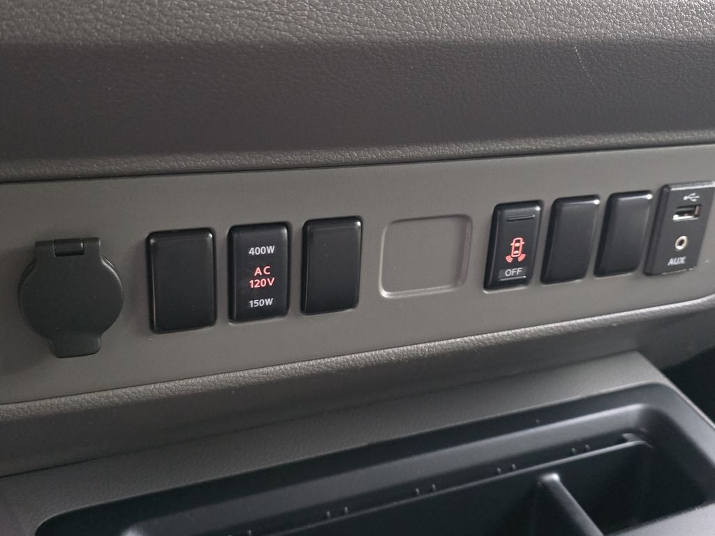 2021 Nissan NV2500 HD SV