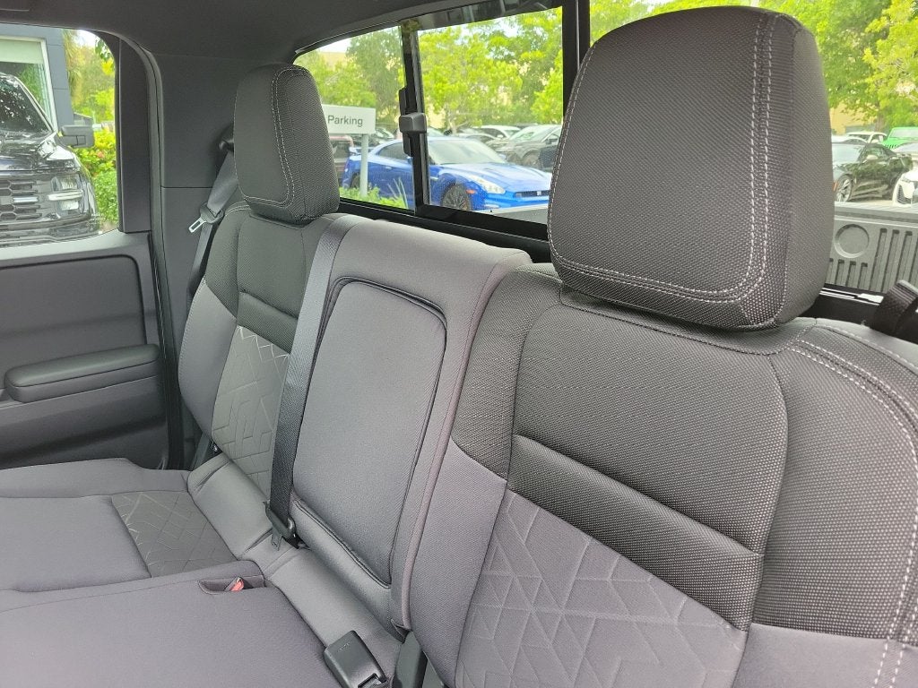 2027 Nissan Frontier SV