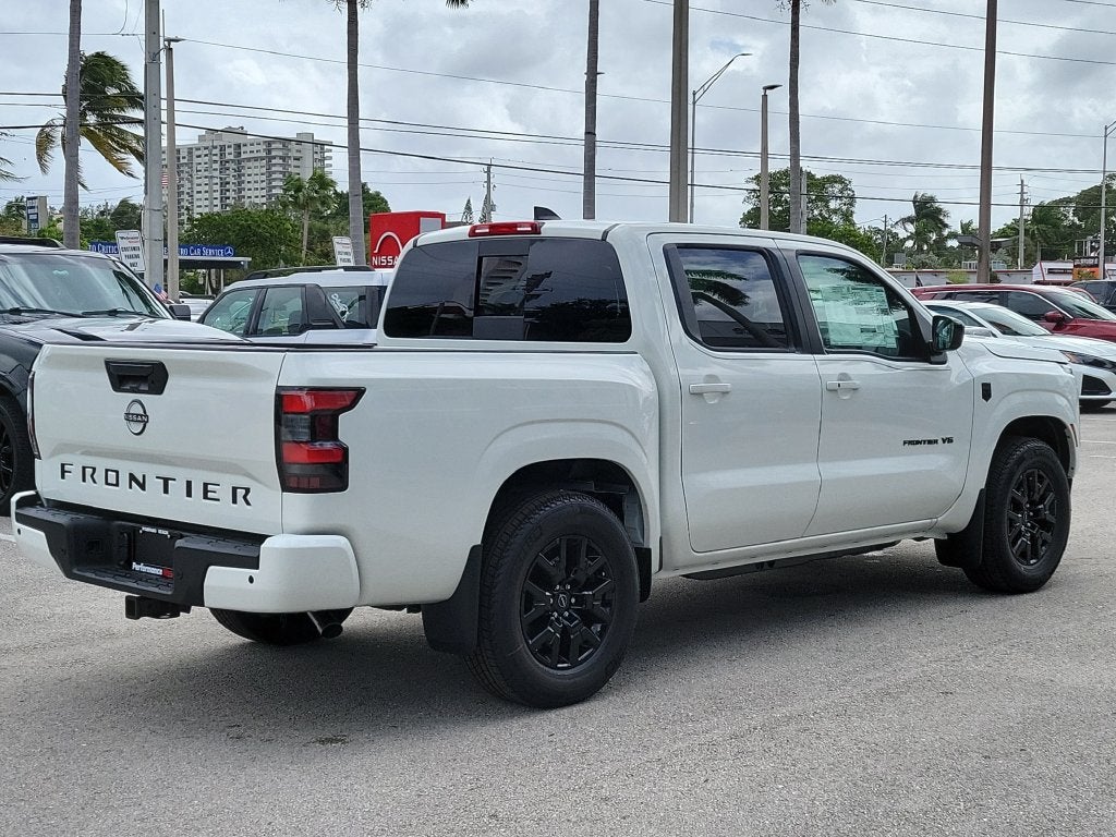 2027 Nissan Frontier SV