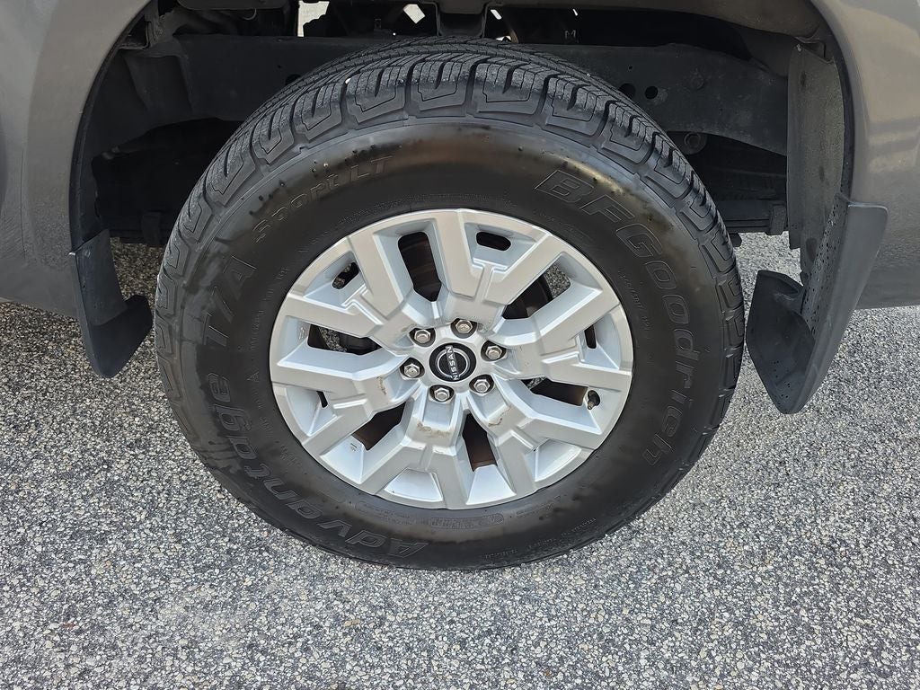 2022 Nissan Frontier SV