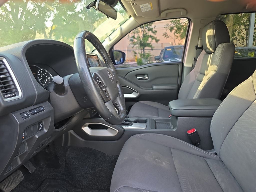 2022 Nissan Frontier SV