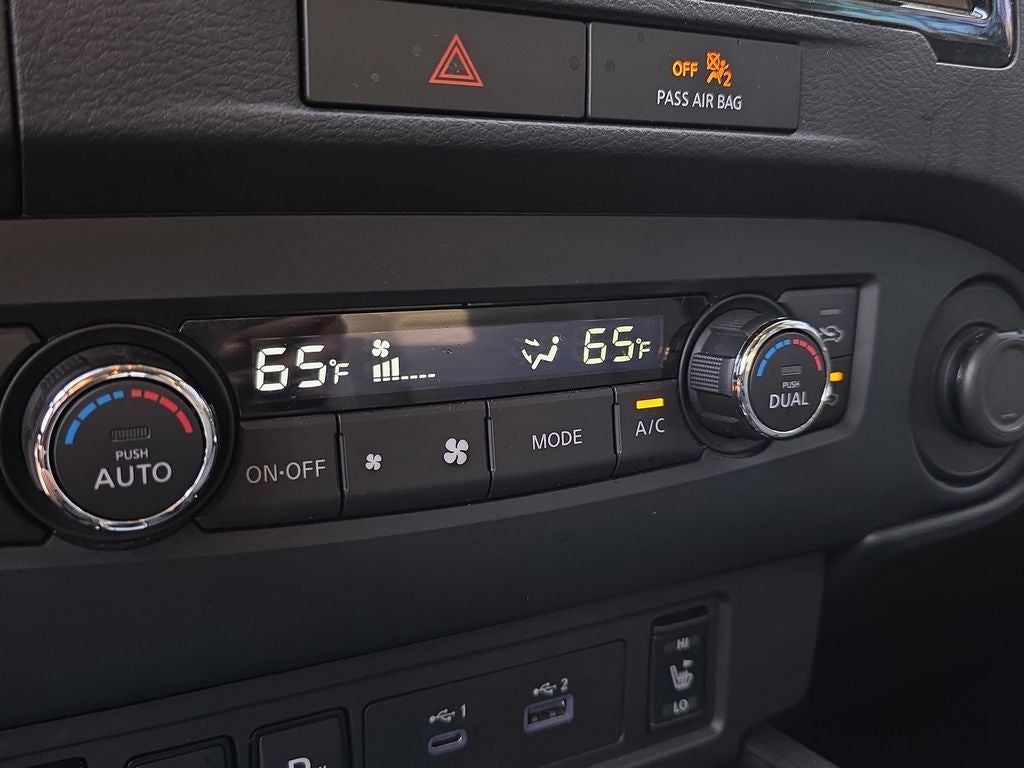 2022 Nissan Frontier SV
