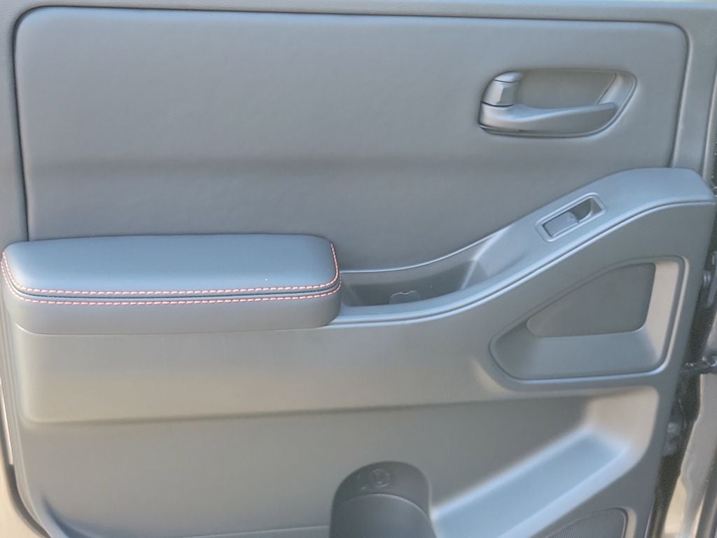 2026 Nissan Frontier PRO-X CONVENIENCE