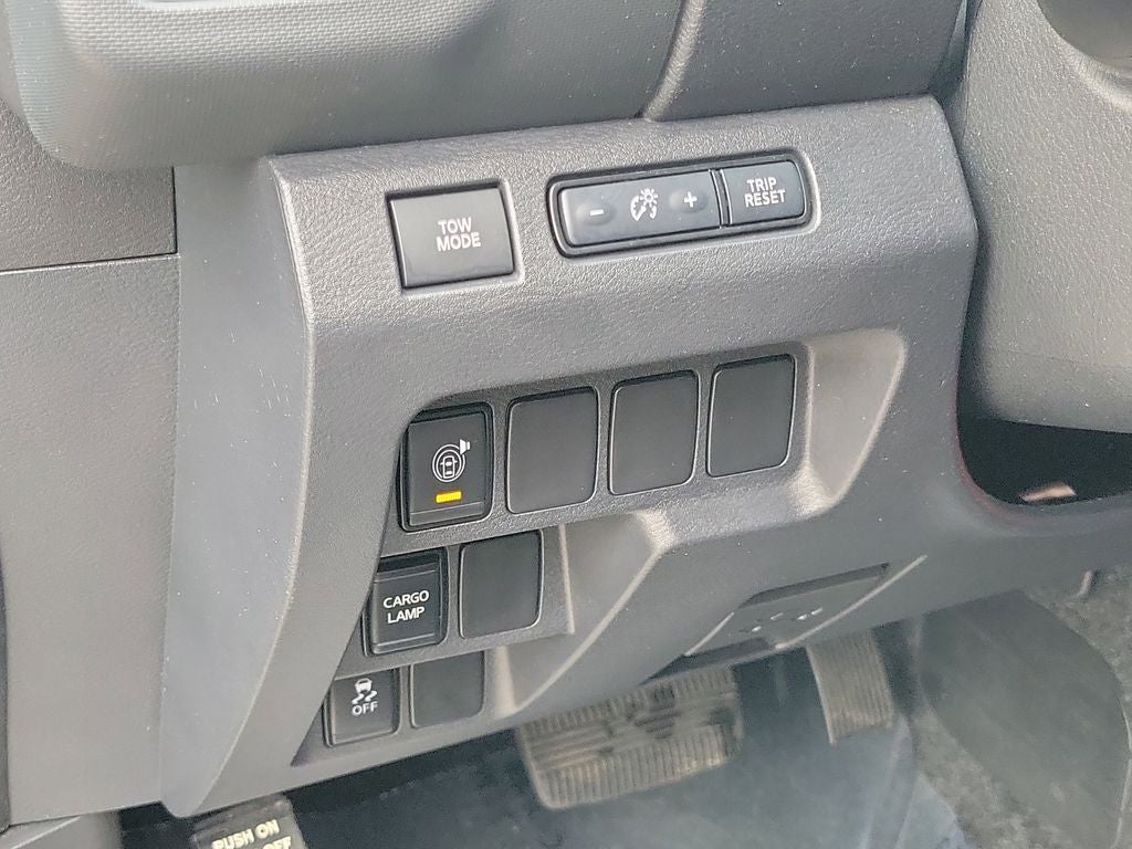 2023 Nissan Frontier PRO-X