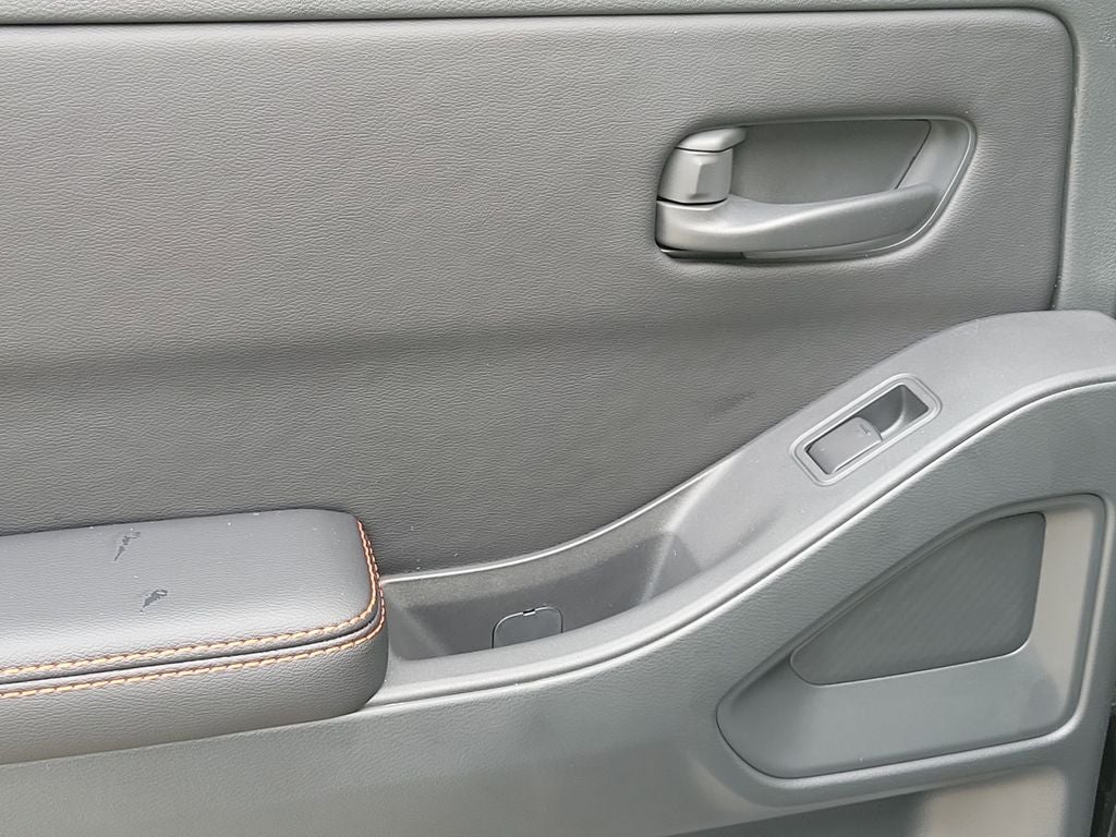 2026 Nissan Frontier PRO-X CONVENIENCE