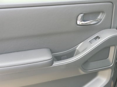 2025 Nissan Frontier SV NISMO